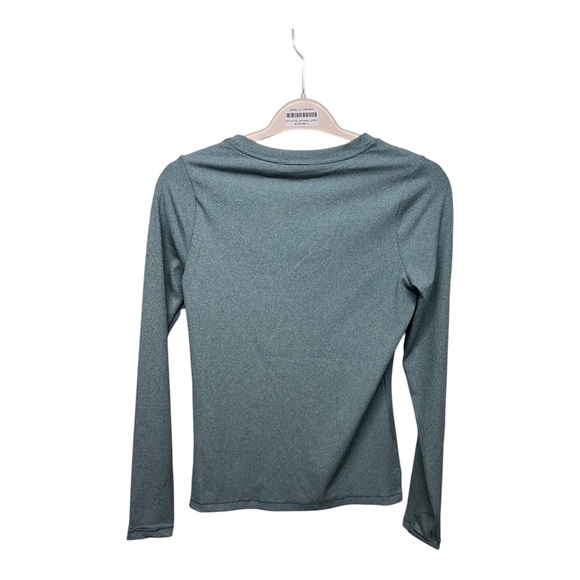 Athleta Women's Uptempo Ribbed Henley Top Size Small NWT - Picture 2 of 4